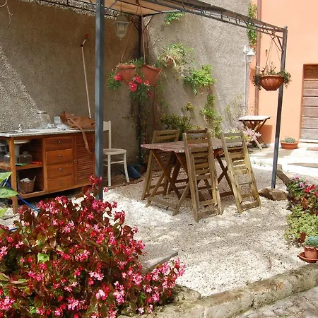 Casa Satta 1925 أولبيا