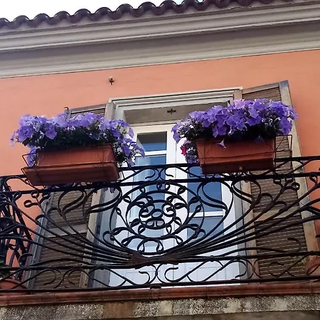 Casa Satta 1925 Konukevi Olbia