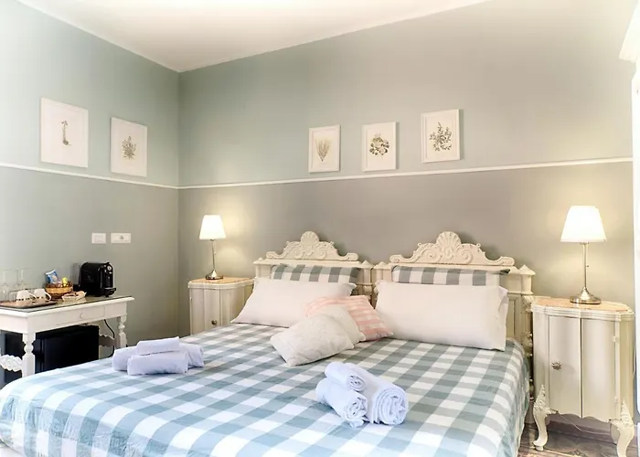 Casa Satta 1925 Pensionat Olbia